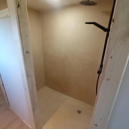 Studio Meuble Proche Des Thermes * 크랑삭